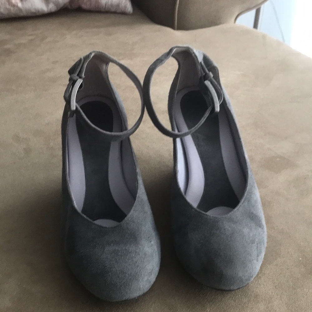 Johnston & Murphy grey suede Tracey ankle strap wedges